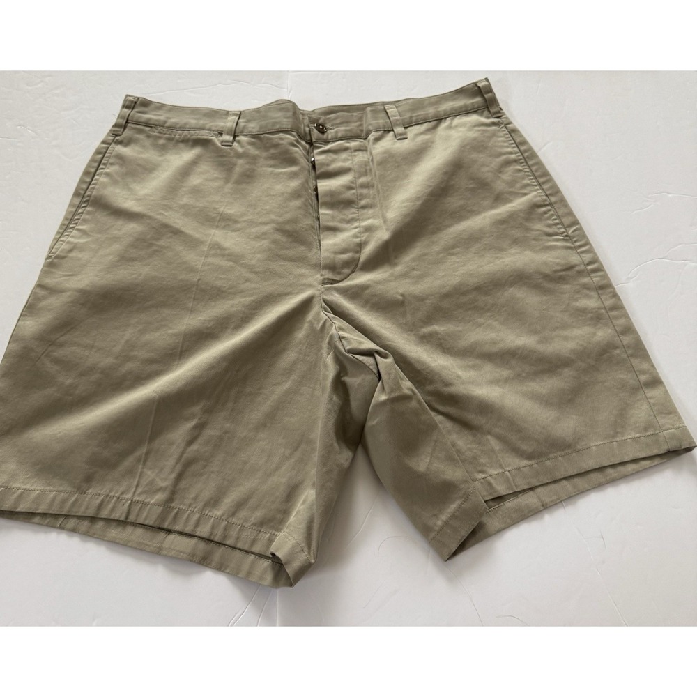 DKNY Shorts Size 36 Beige Modern Classic Khaki Lightweight
